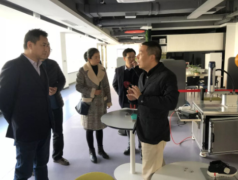 產(chǎn)業(yè)發(fā)展，人才先行——河海大學(xué)機(jī)電工程學(xué)院副院長(zhǎng)樓力律就校企合作事宜蒞臨我司參觀考察